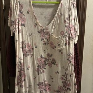 24/7 Comfort Apparel Cream Pleated Short Sleeve Top